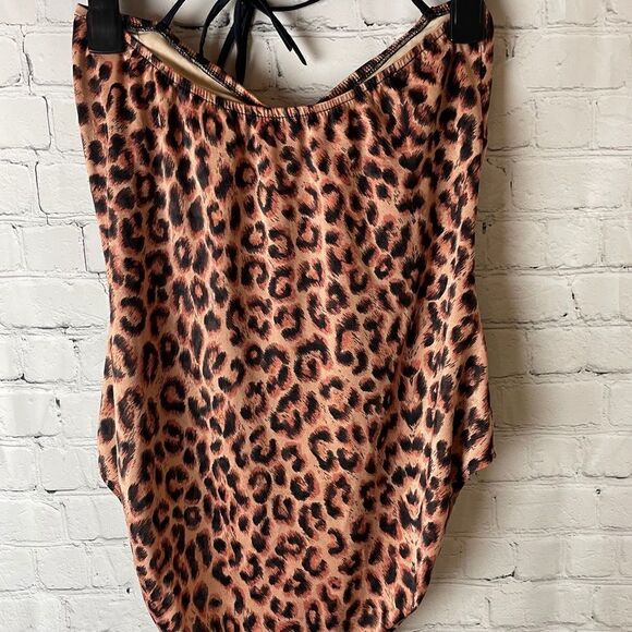 Sun Streak Leopard Swimsuit Size 16 - Picture 7 of 10